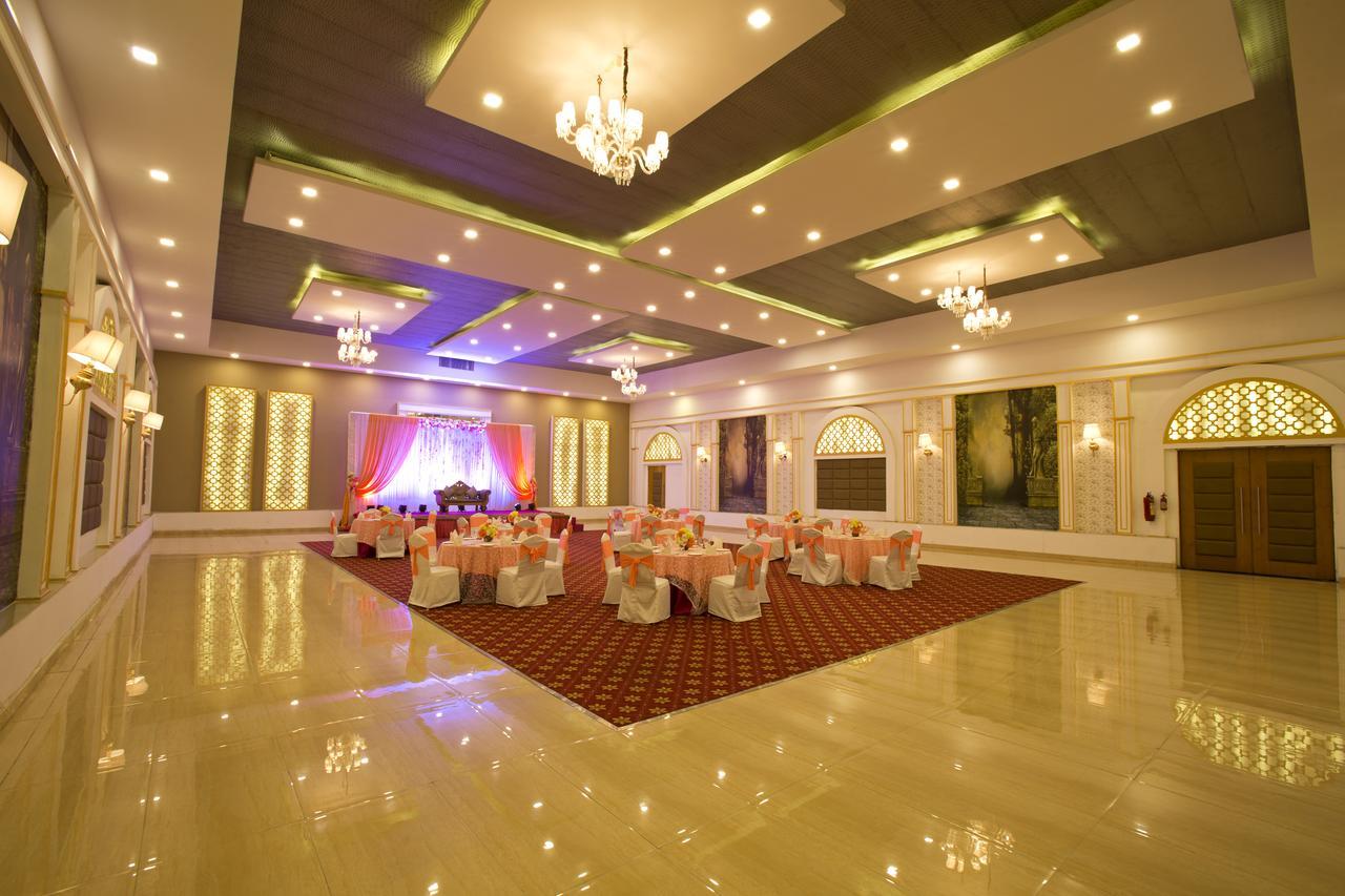 Inde Hotel Chattarpur Nueva Delhi Exterior foto